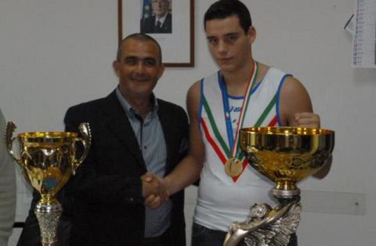 Premiazione Calabro' Carmelo Campione Naz.le Juniores Boxe 2012 della ADS Pugilistica Saporito