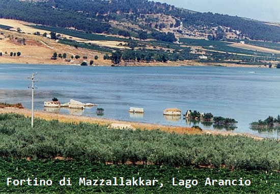 Fortino di Mazzallakkar, Lago Arancio